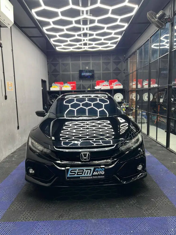 HONDA CIVIC TURBO 2018 HITAM AT ASLI BALI