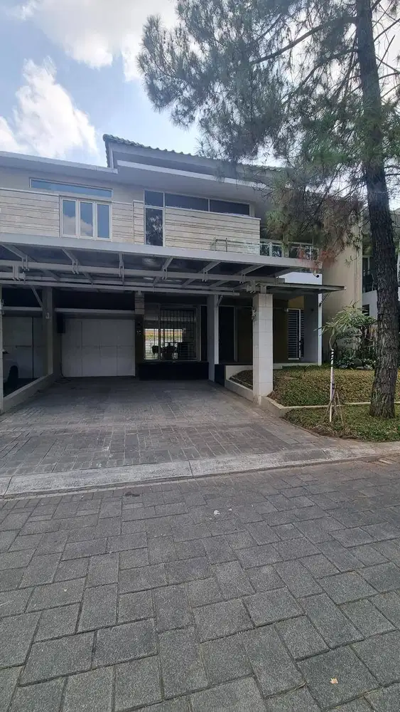 Rumah Newly Renovated Kota Baru Parahyangan Furnished