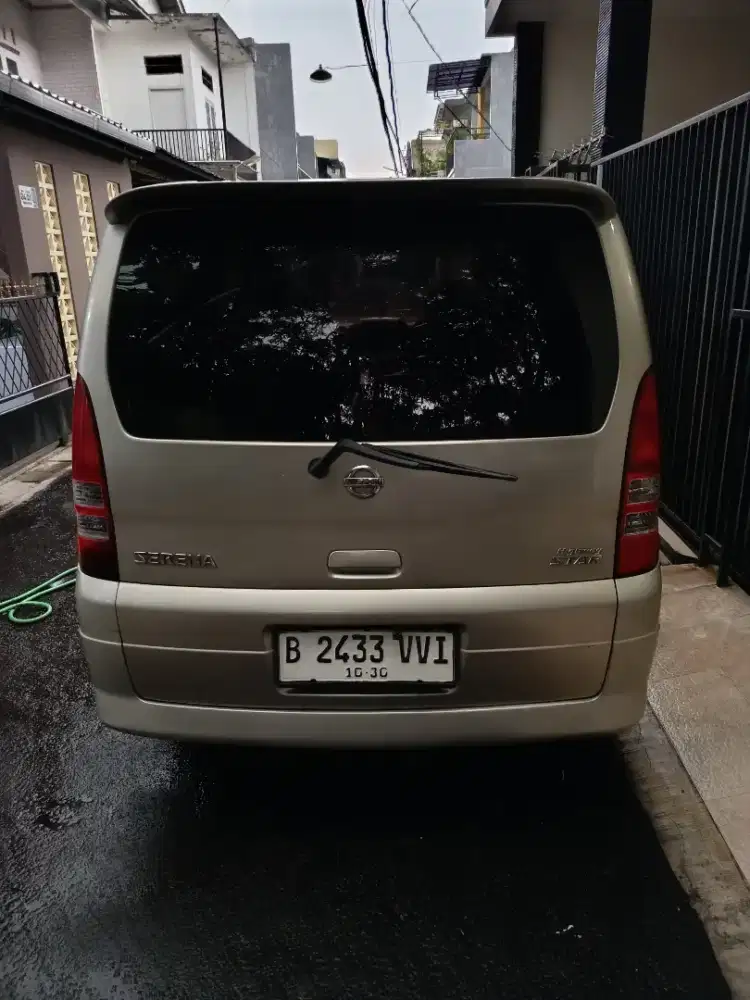 Jual Nissan Serena