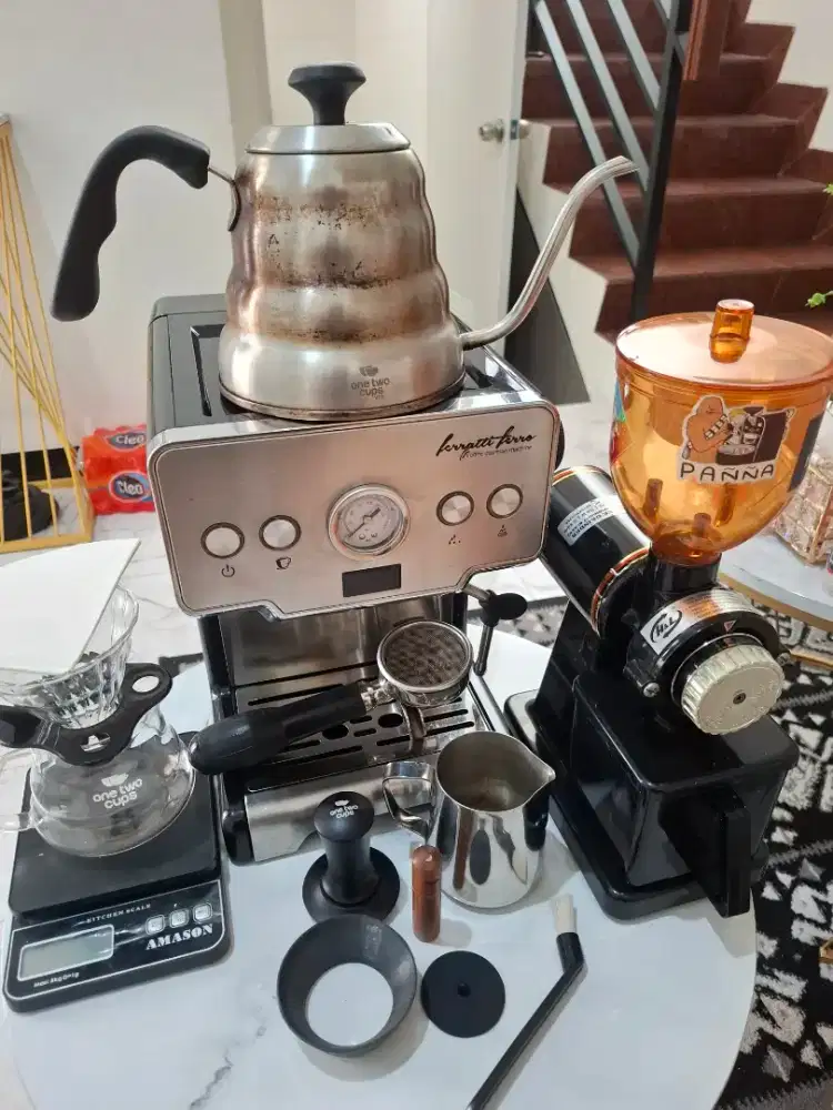 Mesin Kopi dan Grinder SIAP JUALAN