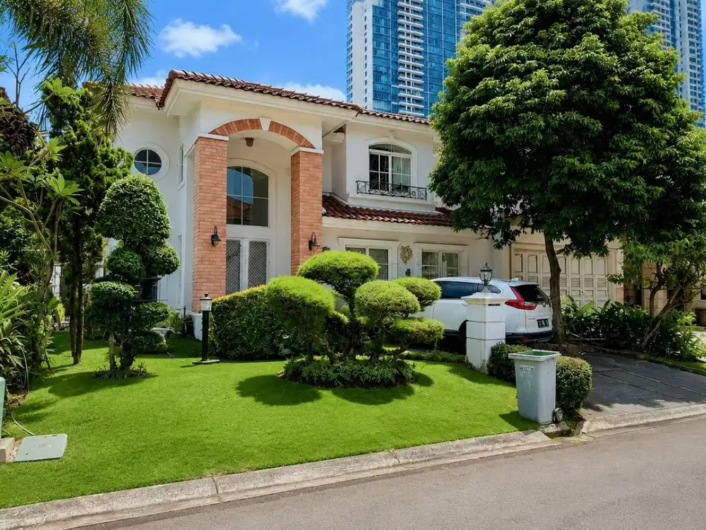 RARE LISTING! Rumah Siap Huni di Taman Beverly Golf Lippo Village, Kawasan Elite dan Prestisius