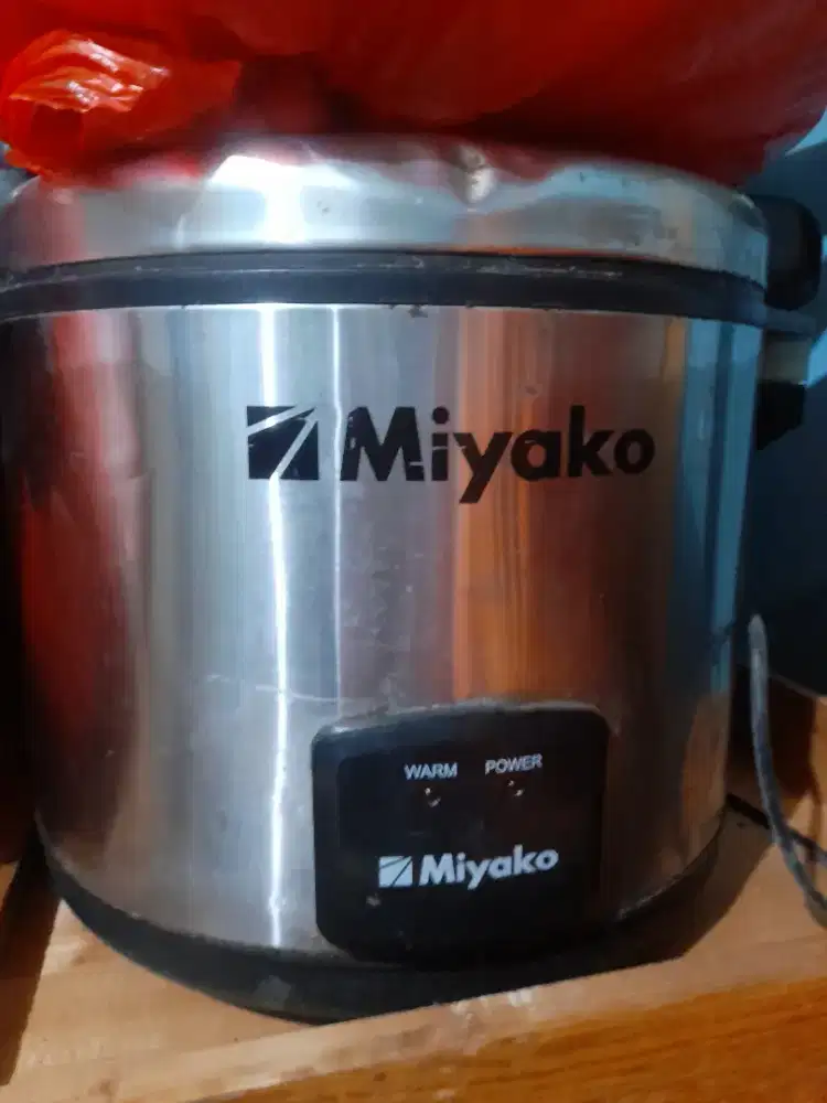 Rice Cooker Miyako 10 liter