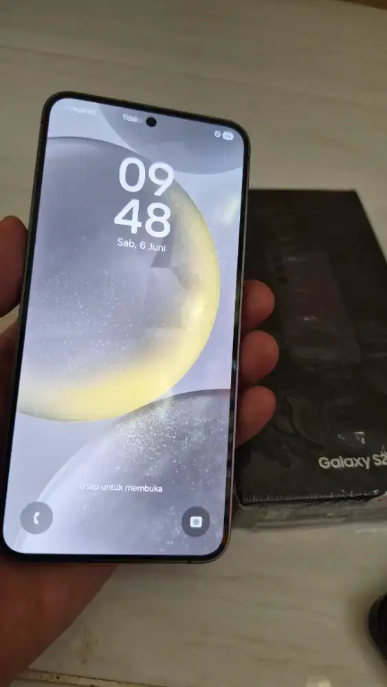 Samsung galaxy S24 8/256 GB