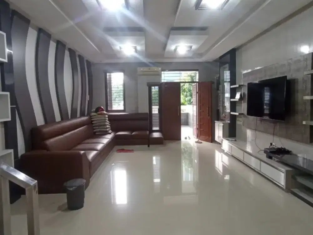 Murah! Rumah Hawaii City Resort Cengkareng 3,5 Lantai