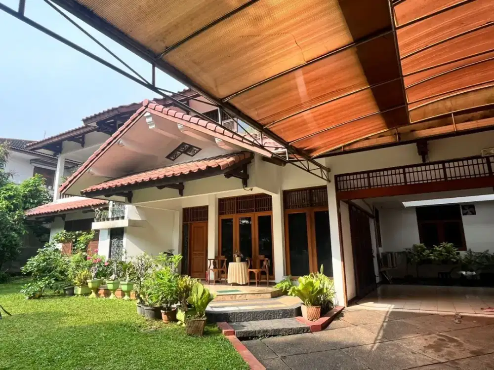 Disewakan Rumah Tinggal Siap Huni Di  kebayoran Baru Jakarta Selatan