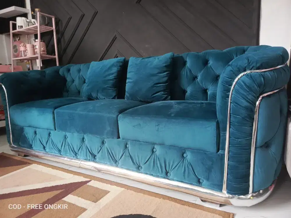 Sofa karoke mewah model 3 Seter + 2 Bantal