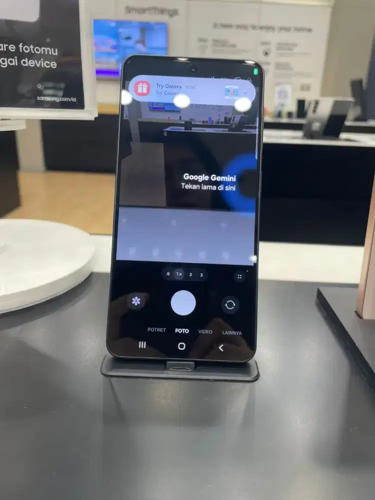 Samsung Galaxy Z Flip7