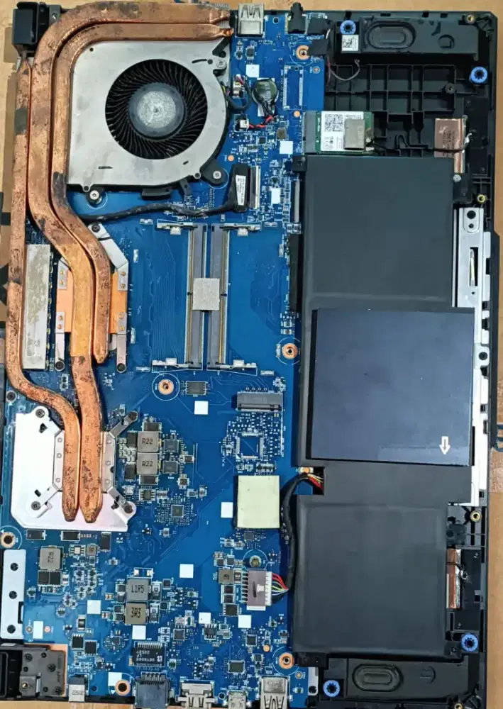 JUAL BATANGAN LAPTOP MSI CYBORG 15 A12V