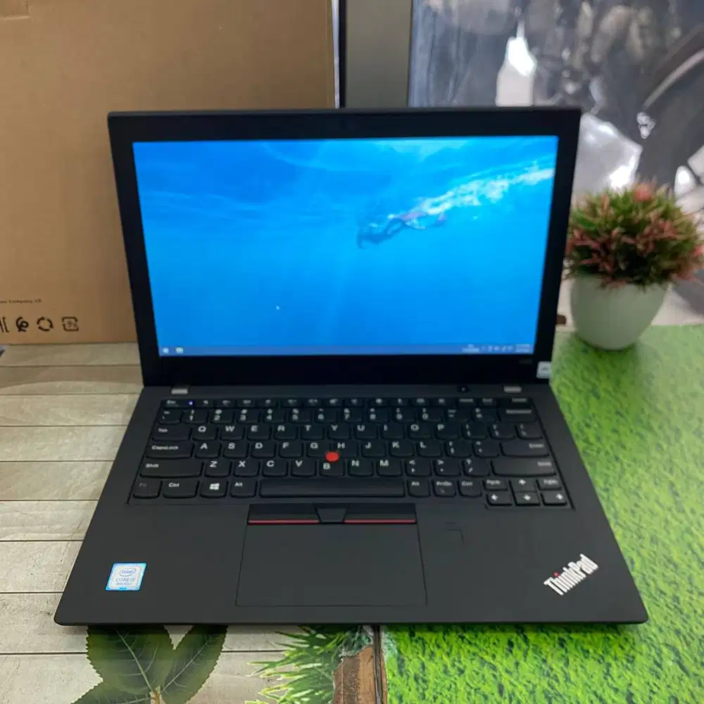 New Lenovo Thinkpad X280 Core i5-8250U 8GB 256GB 12.5 HD Windows 11