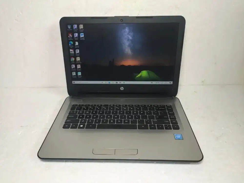 B786 hp 14-am013TU n3060 Ram 4GB hdd 500GB
Ada capkey samar