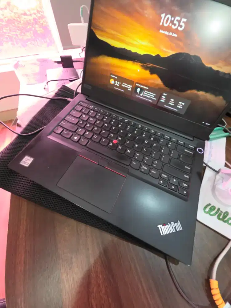 Laptop thinkpad lenovo E14 core i3