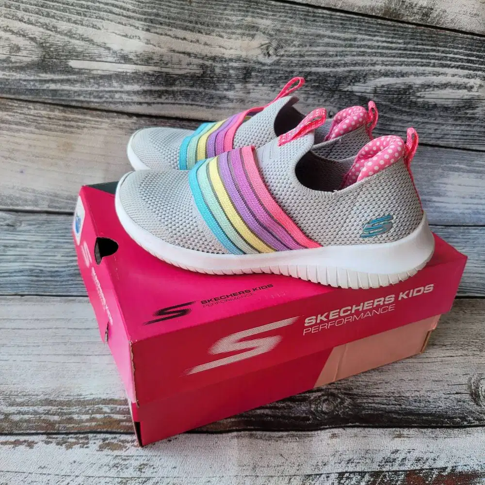 Sepatu Anak Cewek Skechers Ultra Flex Brightfull Day Ukuran EUR 32