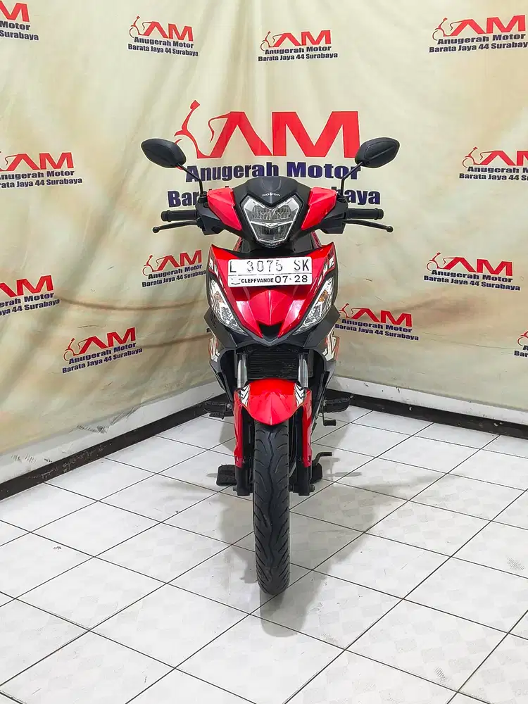 Supra GTR 150 Tahun 2018 warna merah