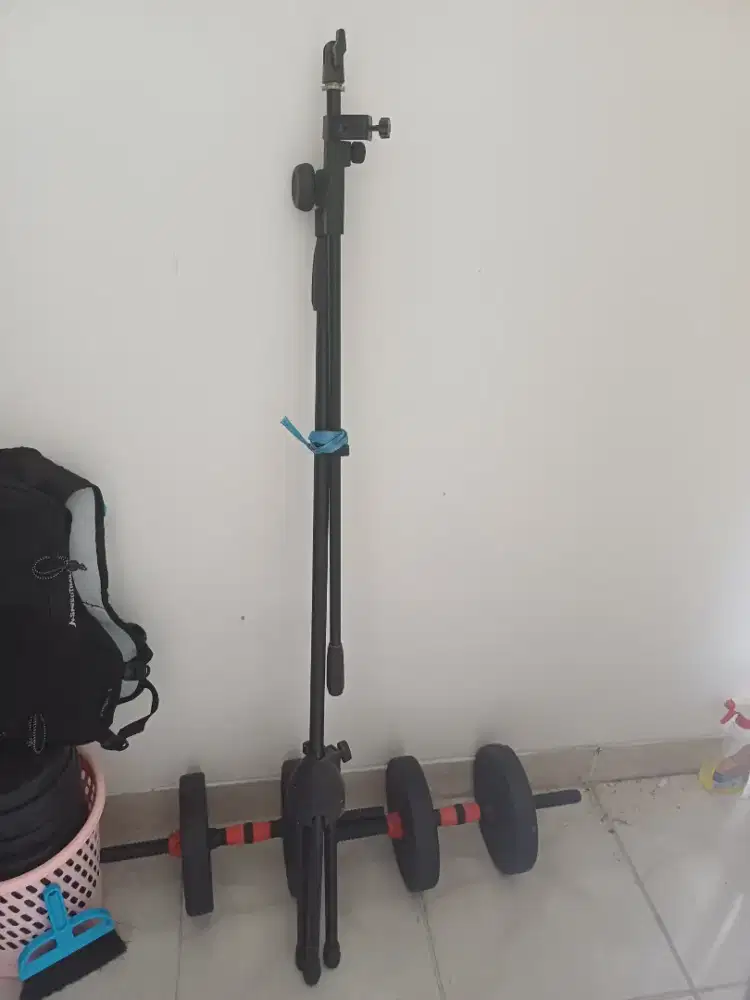 Stand mic (ga pernah di pake)