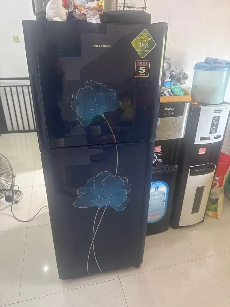 Kulkas 2 pintu polytron