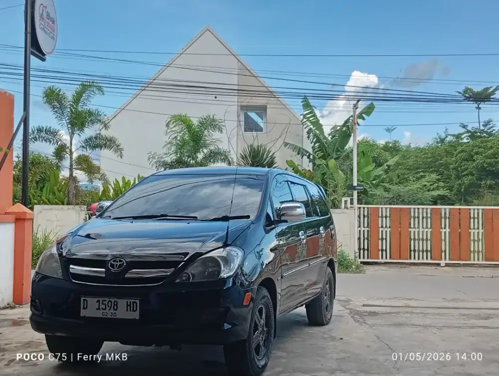 Toyota Kijang Innova G Manual Bensin