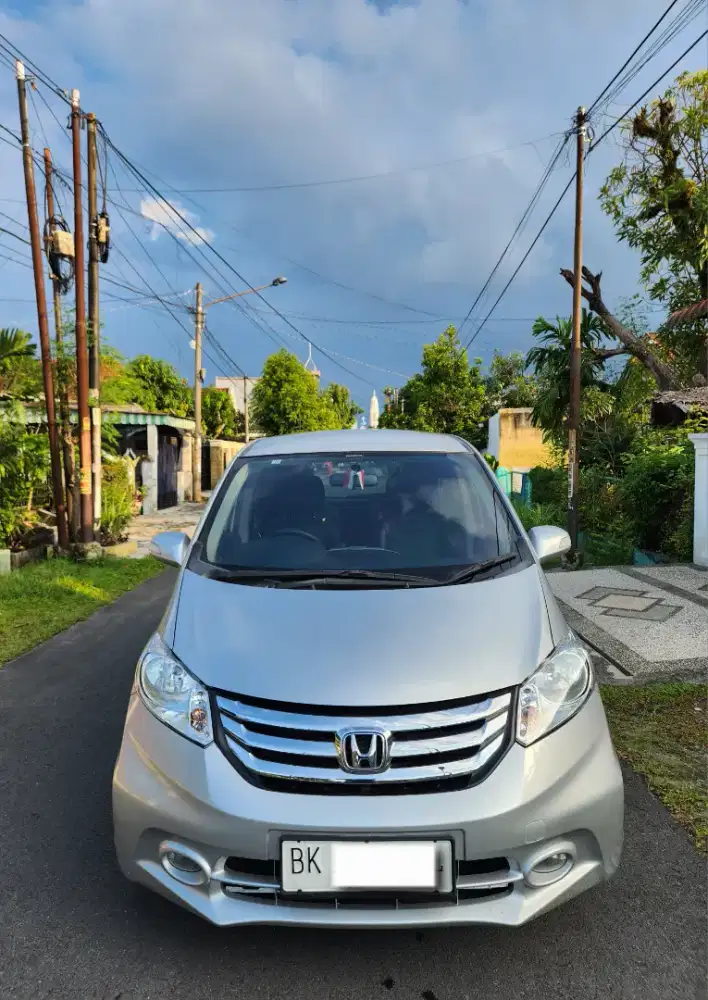 Honda Freed PSD 1.5 Tahun 2015 A/T