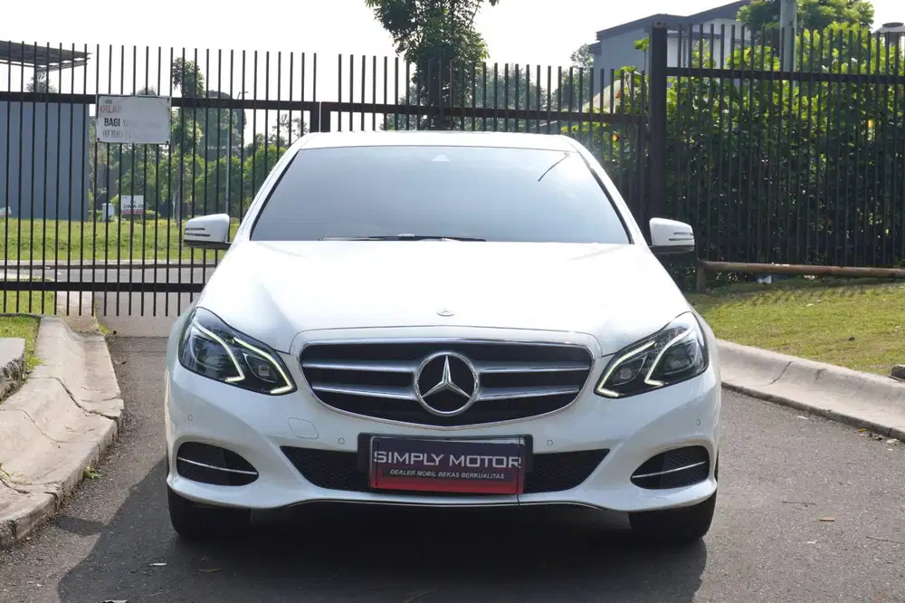 MERCEDES-BENZ E250 AVANTGARDE 2.0 2015