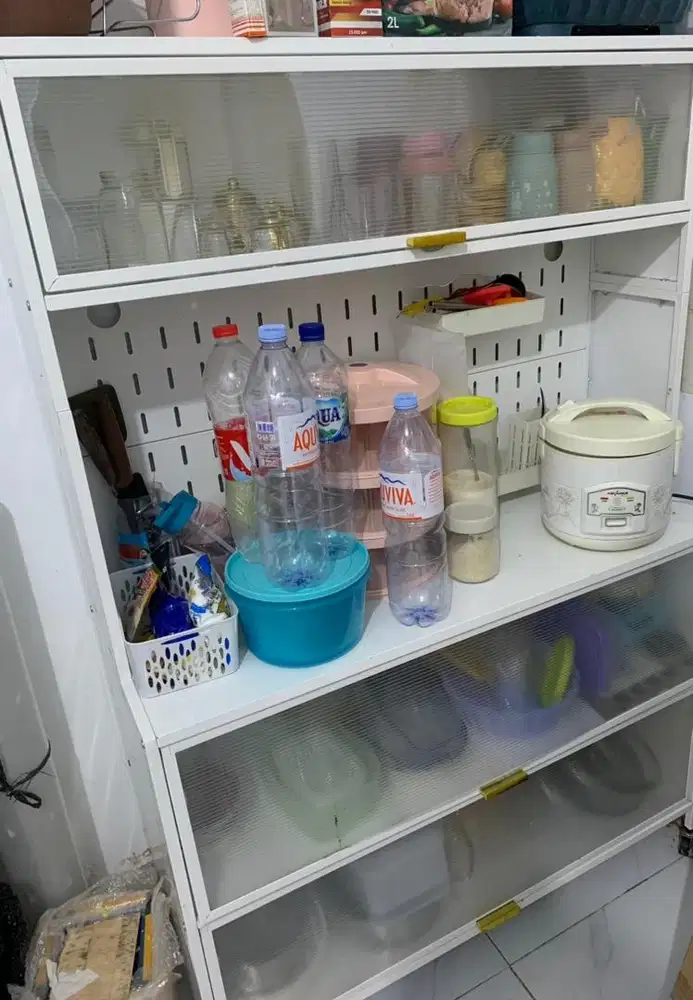 Dijual Lemari Penyimpanan / Rak Piring