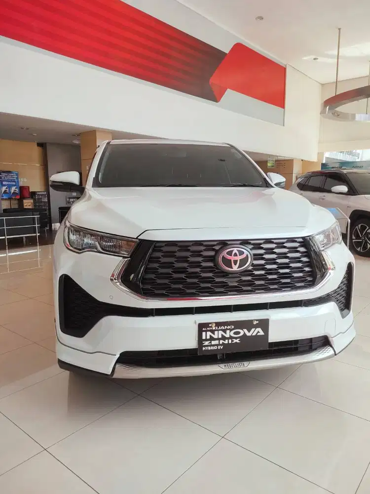 toyota innova Zenix terbaru 2026