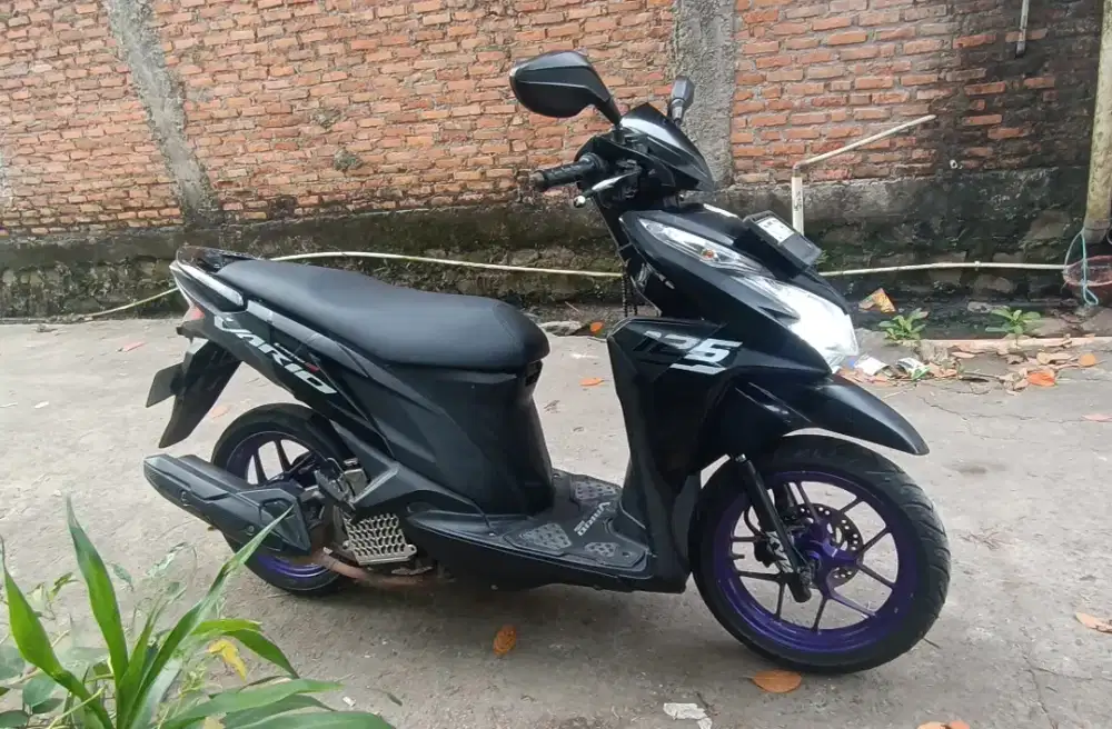Honda vario 125 kzr tahun 2014