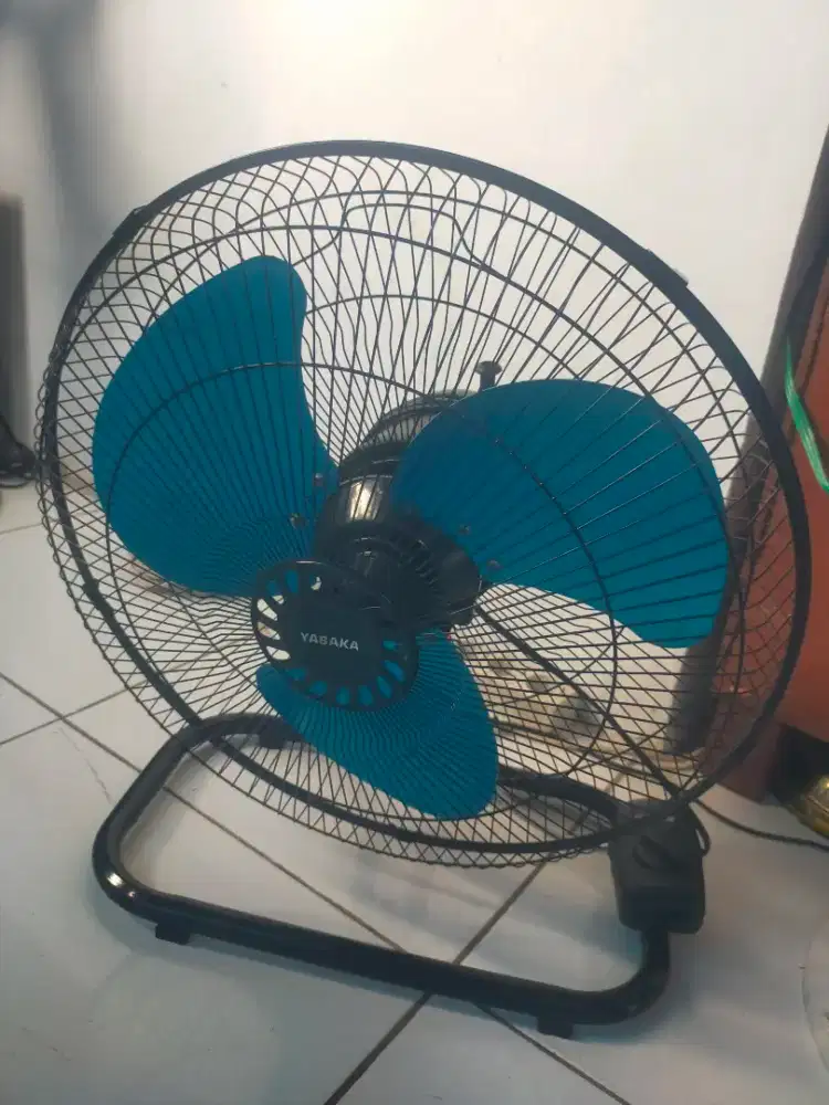 Kipas Angin besi