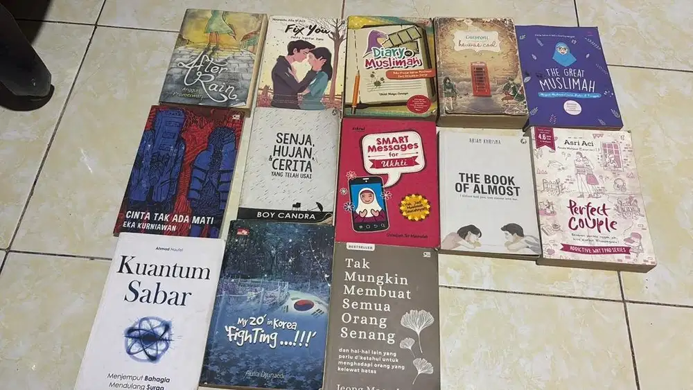 Preloved buku sesuai gambar