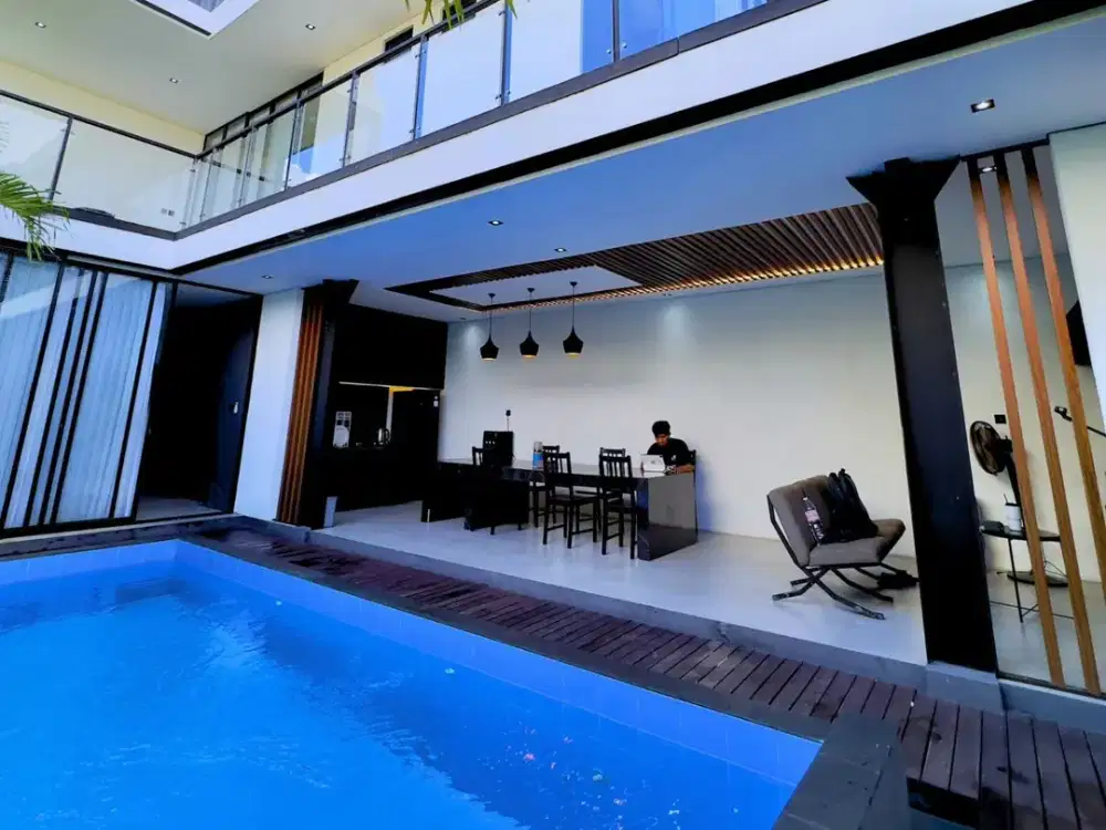 VILLA MODERN 2 LANTAI DI JL ULUWATU KUTA SELATAN DEKAT PANTAI
