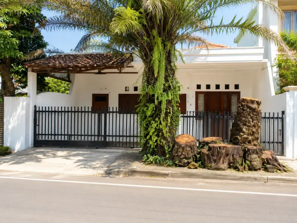 DIJUAL! Rumah 2 Lantai LT 209 m² di Cempaka Putih, Jakarta | SHM