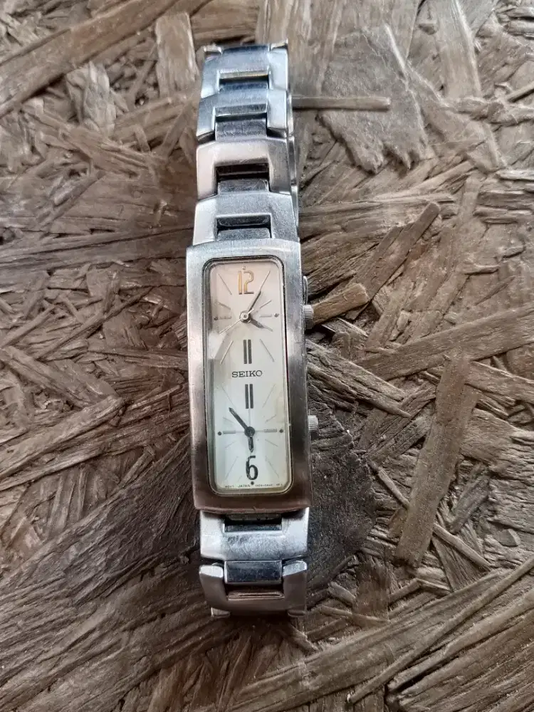 Sale jam tangan cewe Seiko legend