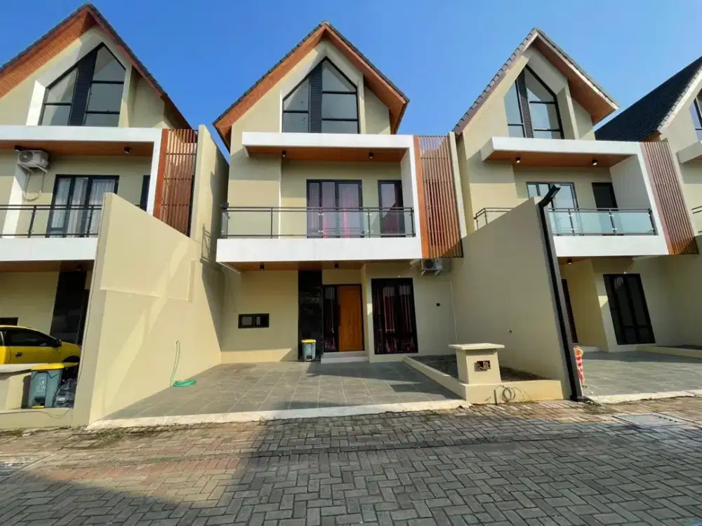 RUMAH MEWAH 2 LANTAI DI PATI KOTA BISA KPR