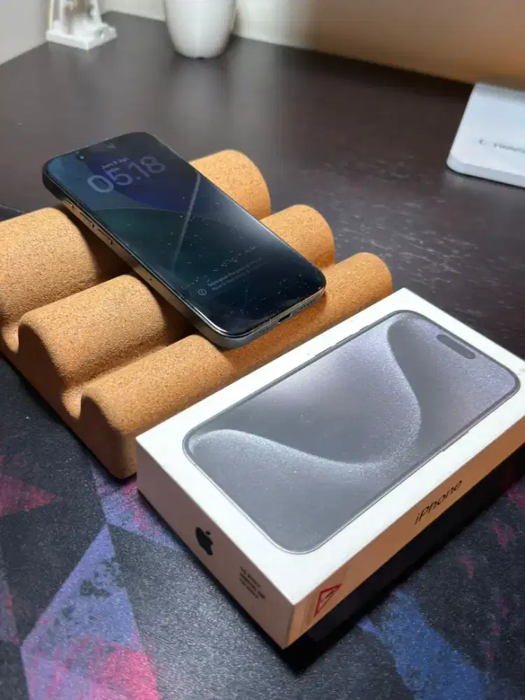 Dijual iphone 15 Pro second terbaik