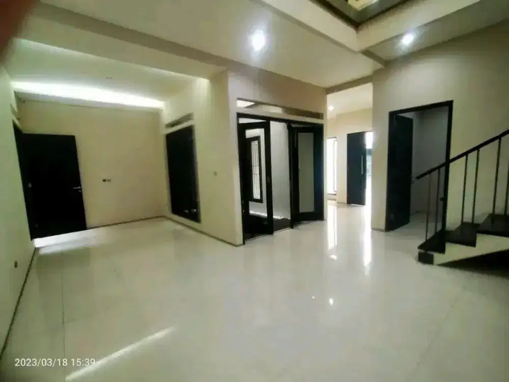 RON.A752 TURUN HARGA RUMAH TENGGILIS UTARA SURABAYA AREA NYAMAN MURAH