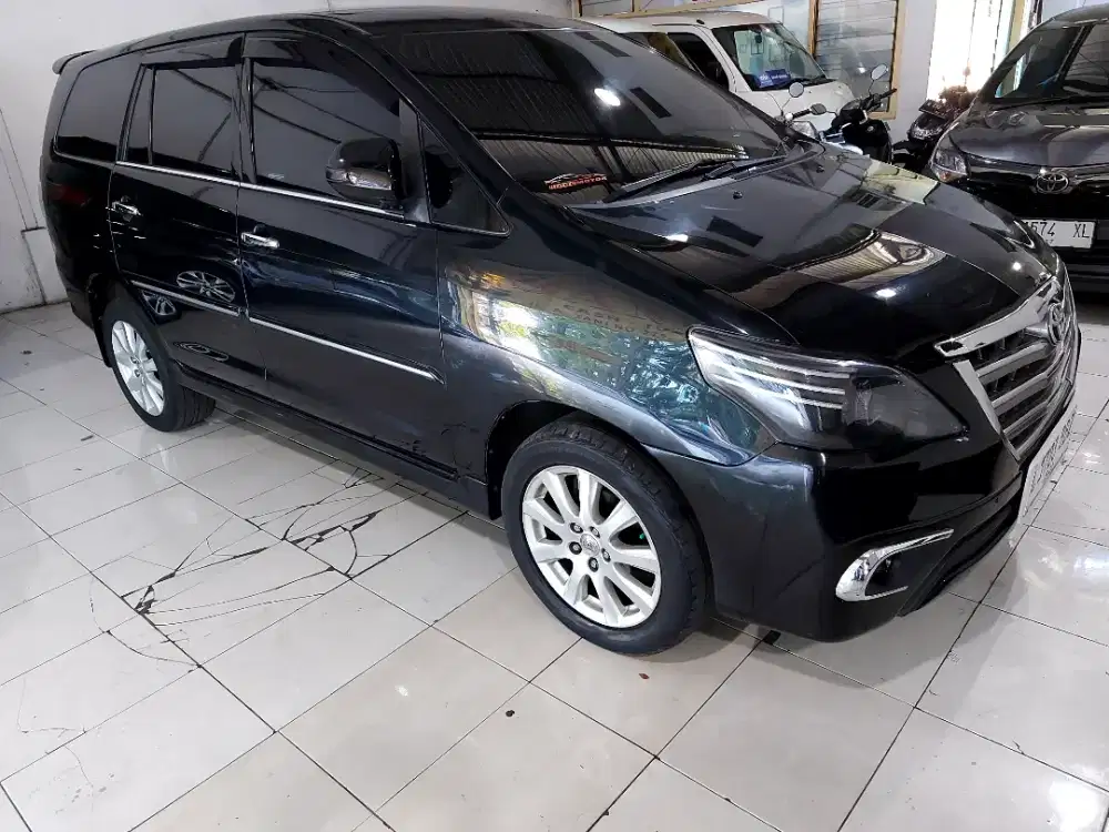 Toyota Innova G diesel Automatic 2013