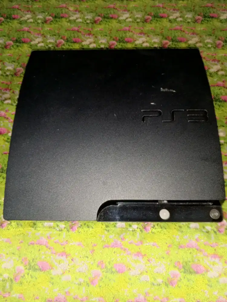 Sony PS3 slim / bisa nego