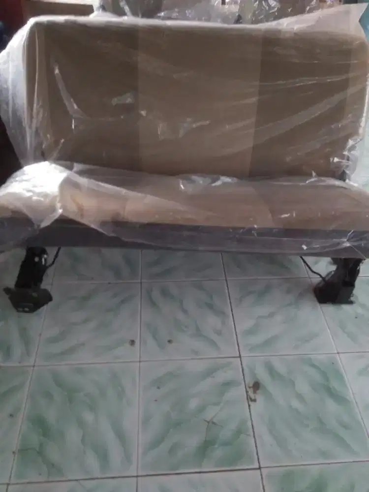 Jok APV tengah dan belakang