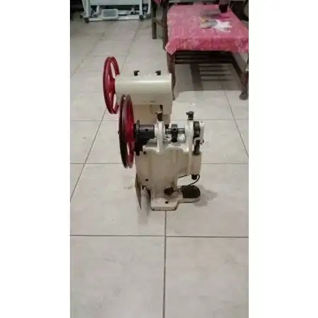 Mesin Jahit snap button Second Siap Pakai Kondisi Bagus