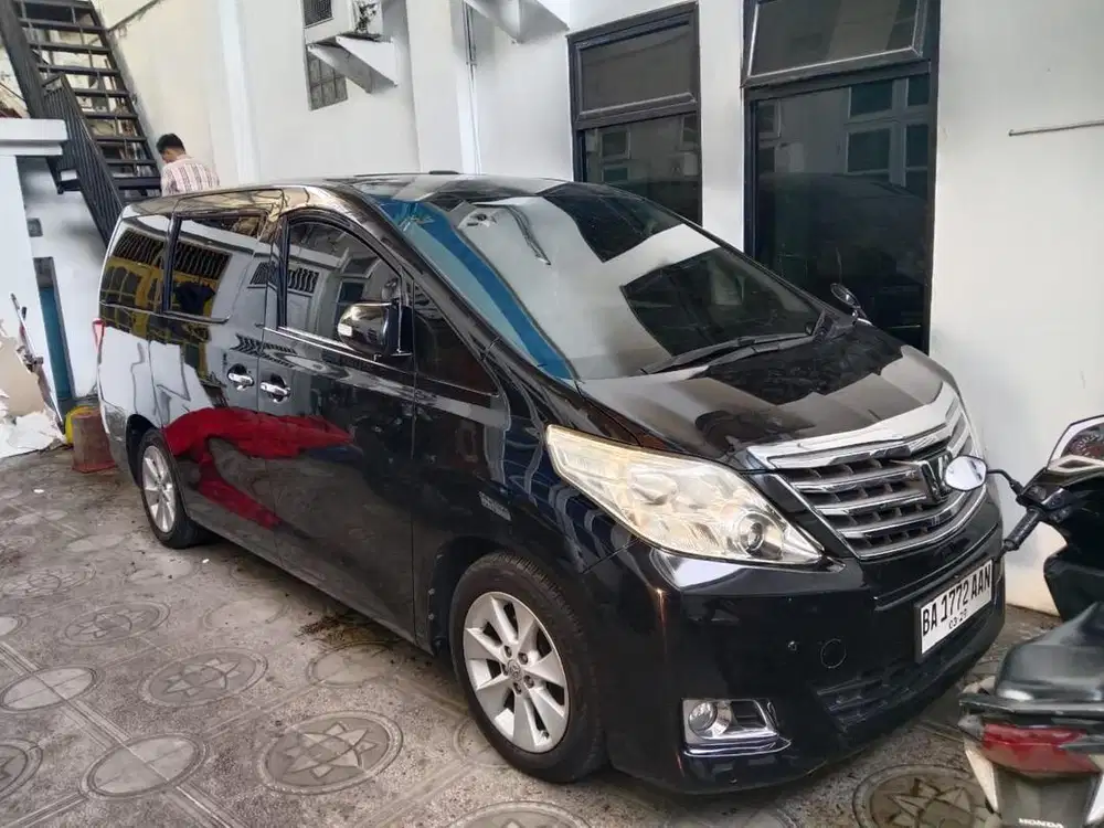 2014 Toyota Alphard 2.4X A/T