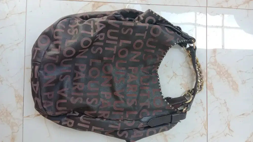 tas Louis Vuitton second