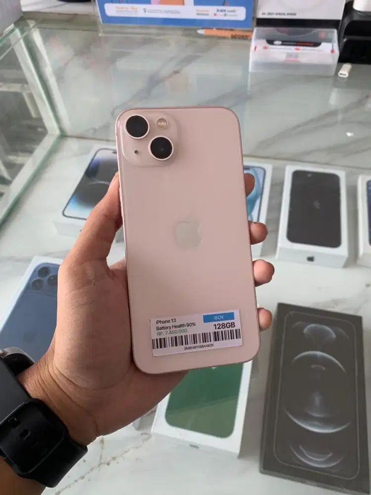 iPhone 13 128Gb iBox