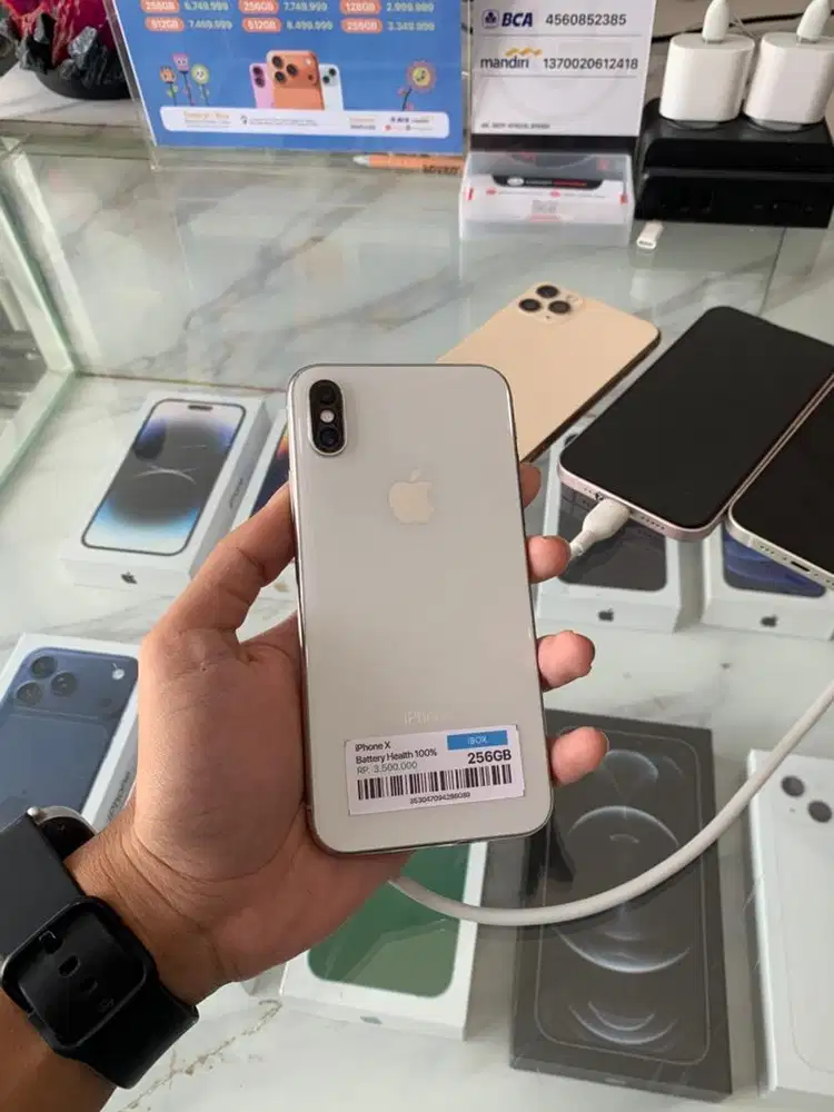 iPhone X 256Gb iBox