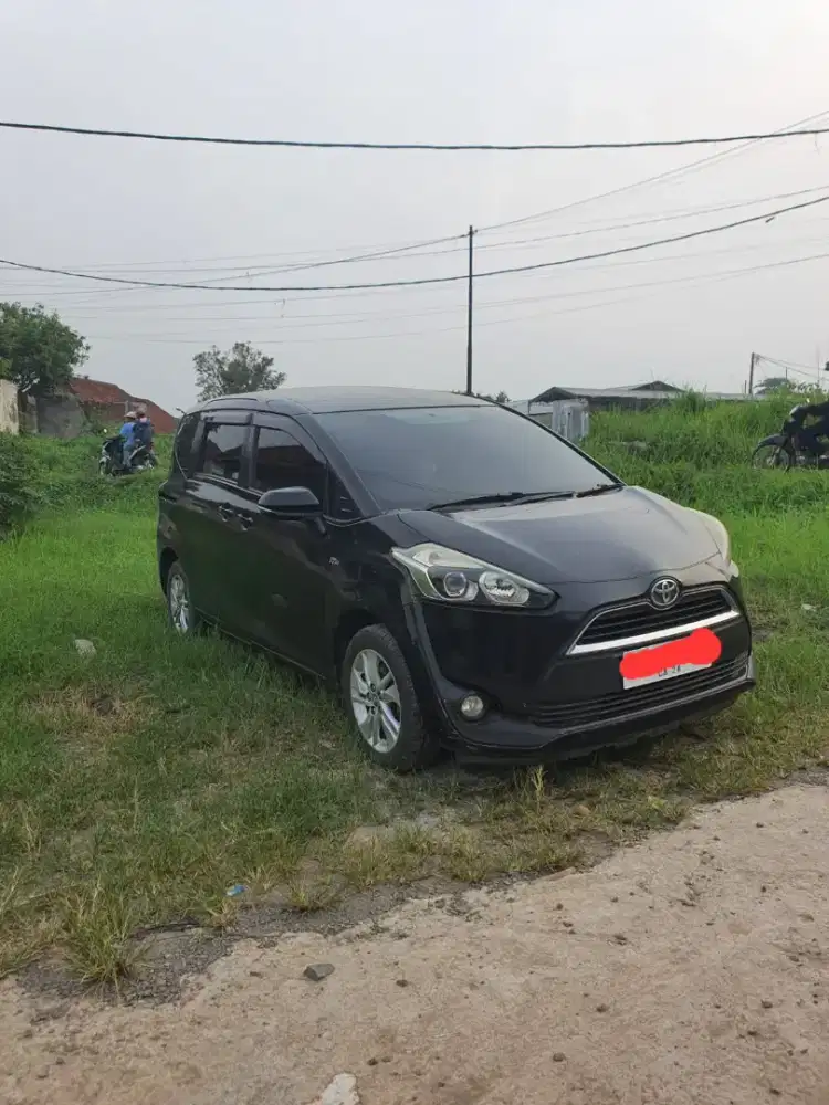 Toyota Sienta 2017 Bensin