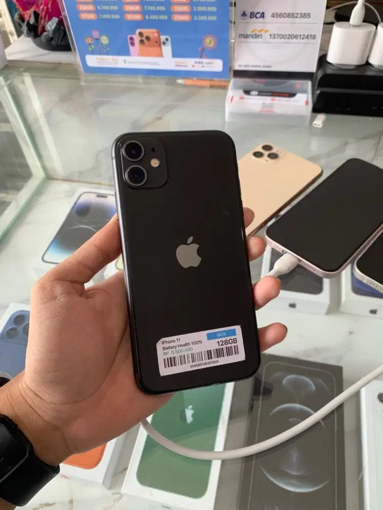 iPhone 11 128Gb iBox