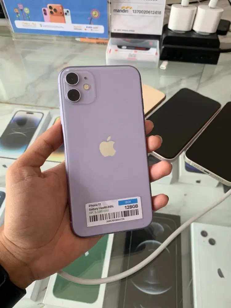 iPhone 11 128Gb iBox