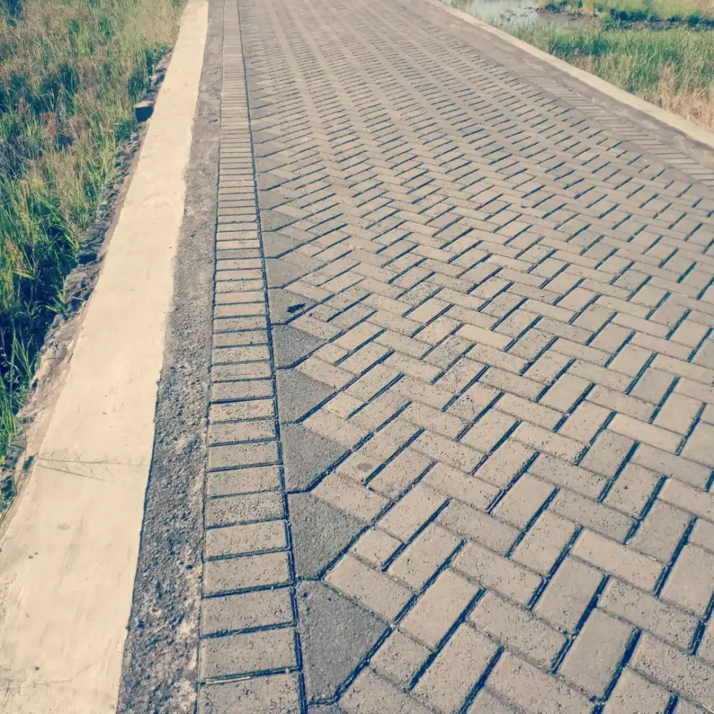 Pasang paving beserta dengan bahan-bahan nya