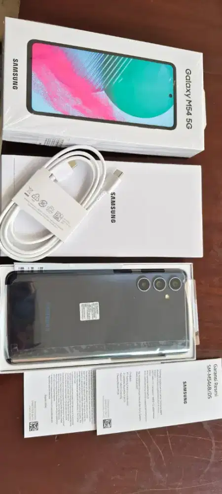 Fullset Samsung M54 5G 8GB/256GB masih mulus fresh open box