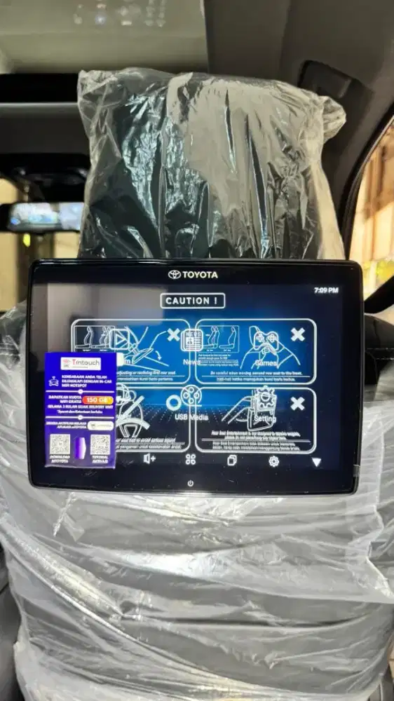 Monitor Headrest Toyota Innova Zenix V & Q (100% original Toyota)