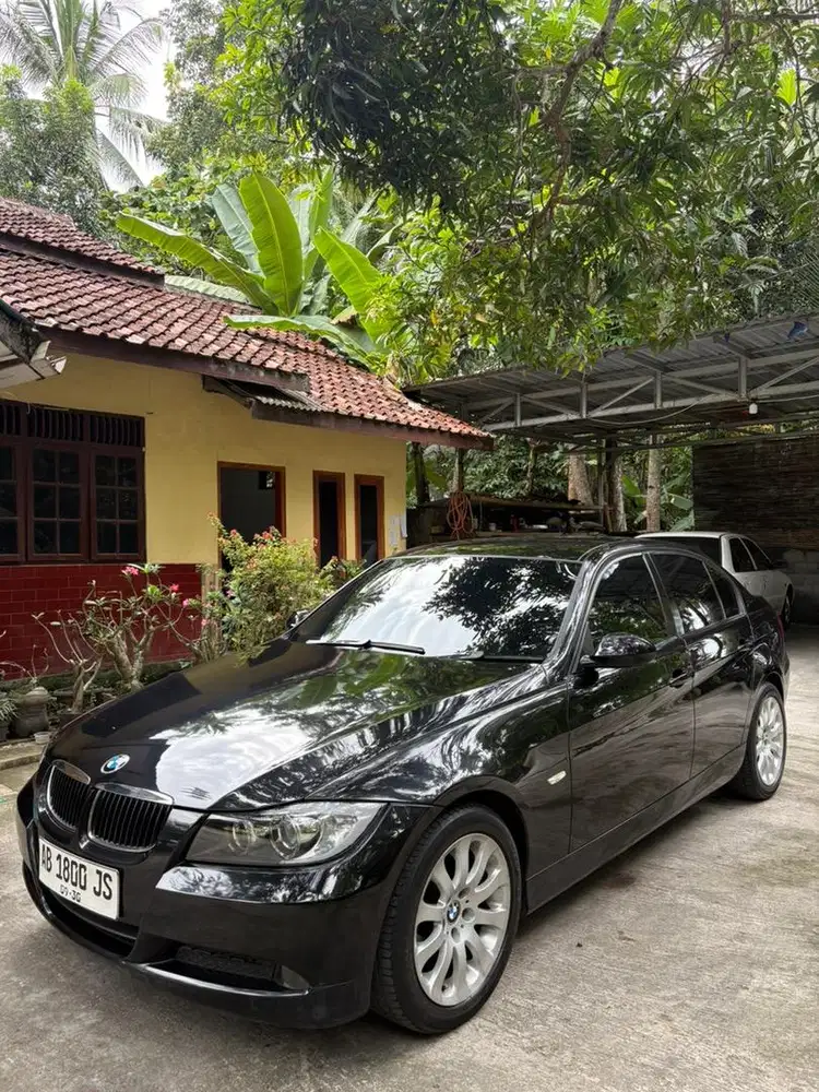 BMW E90 320i tahun 2008/2009 Terawat