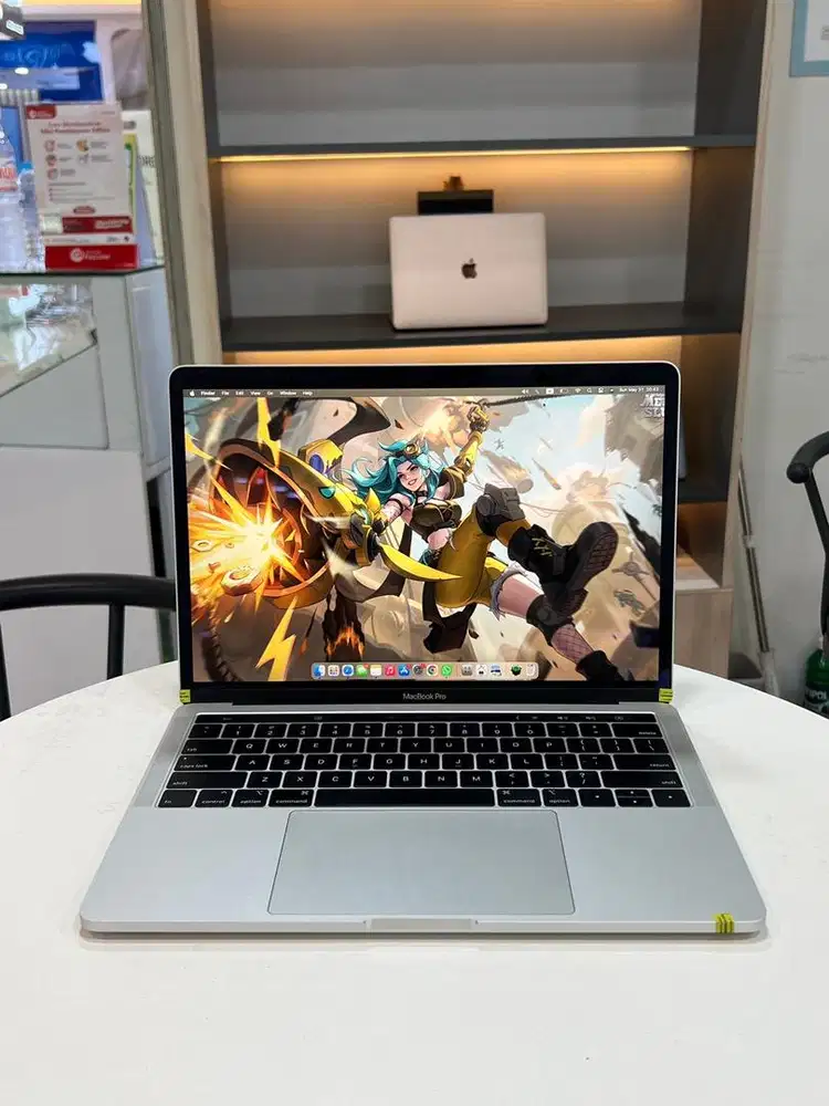 MacBook Pro 2019 - 13 inci - i5/8/256GB