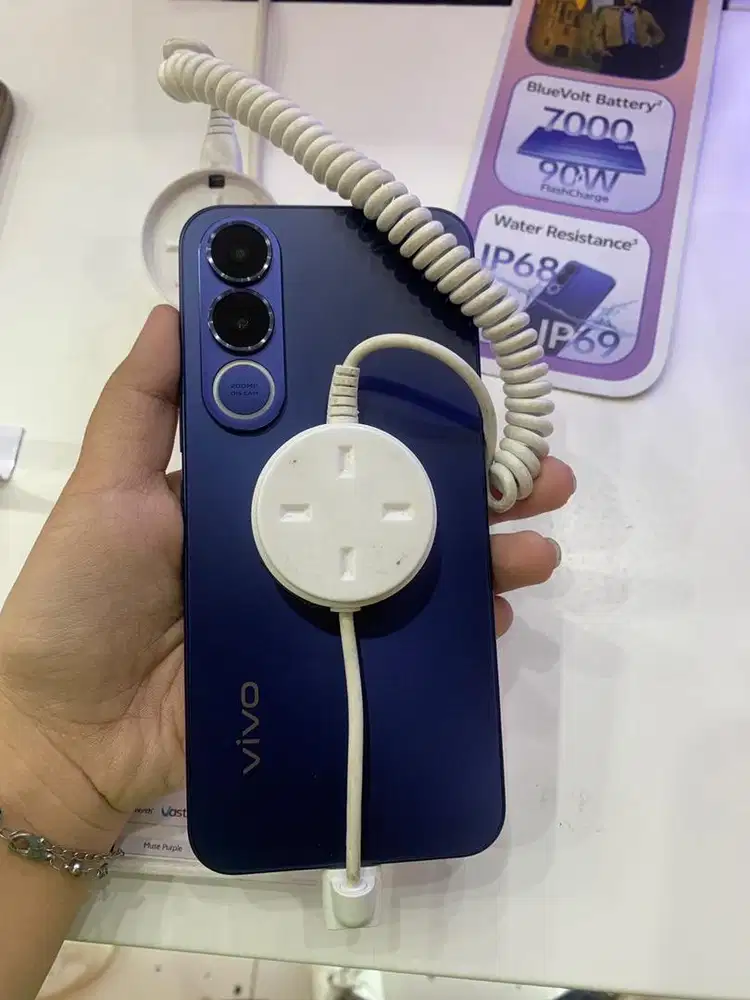 VIVO V70 FE 8/256 GB, 8/512 GB, 12/256 GB